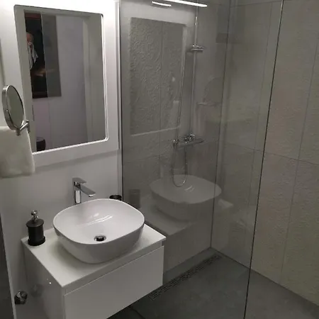 Diamond Villa